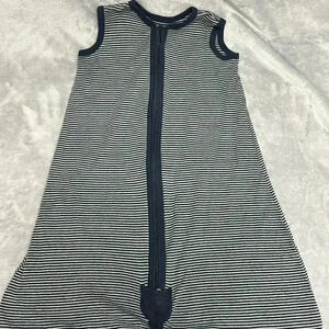 Burt's Bees Baby - Newborn  sleep sack. Size 0-6 months